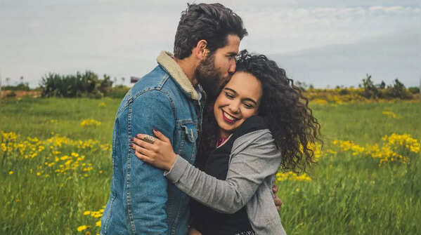 Things people in happy marriages don’t do, as per relationship experts